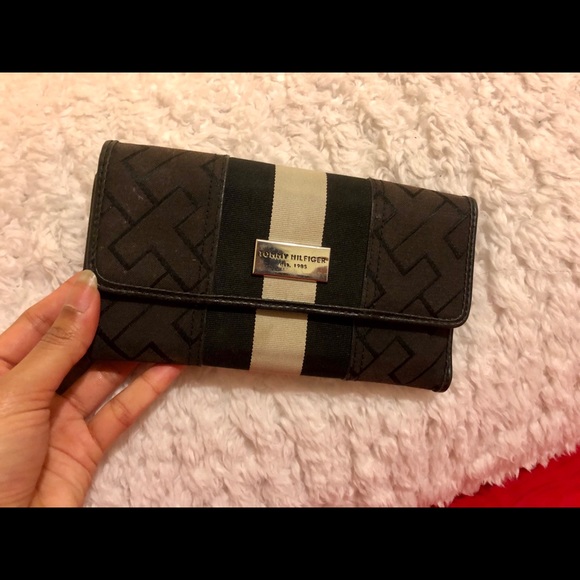 TOMMY HILFIGER WALLET
